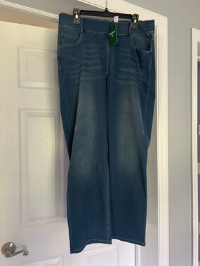 HALARA Women’s Deep Blue Straight-Leg Jeans